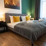 T21 - Direkt Im Zentrum Mit Parkplatz Apartamento