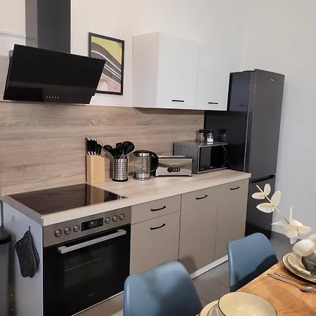 T21 - Direkt Im Zentrum Mit Parkplatz Appartamento *