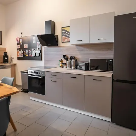 T21 - Direkt Im Zentrum Mit Parkplatz Appartamento